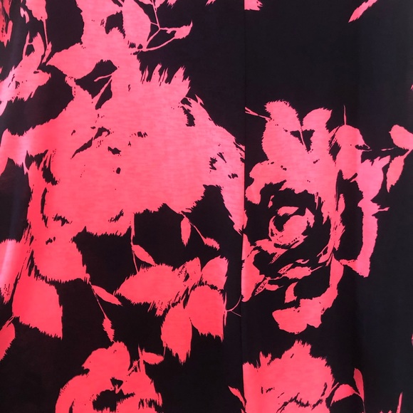 Summer Dress or Cover Up - Picture 7 of 9